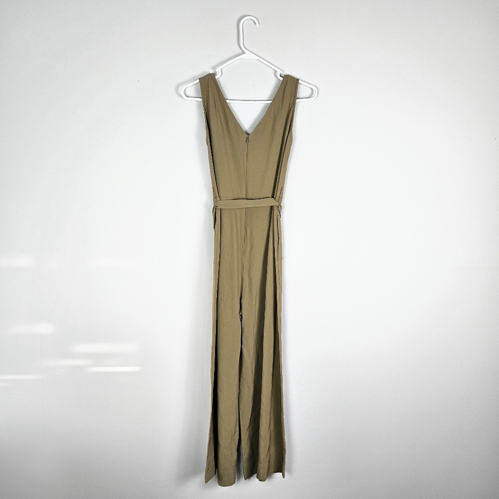 Everlane Japanese GoWeave Essentials Jumpsuit in Olive Green - Picture 3 of 9